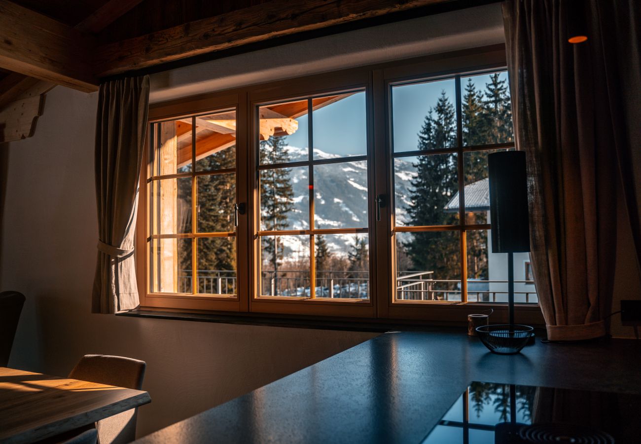 Apartment in Ried im Zillertal - Chalet WildRuh - Hirschen Suite