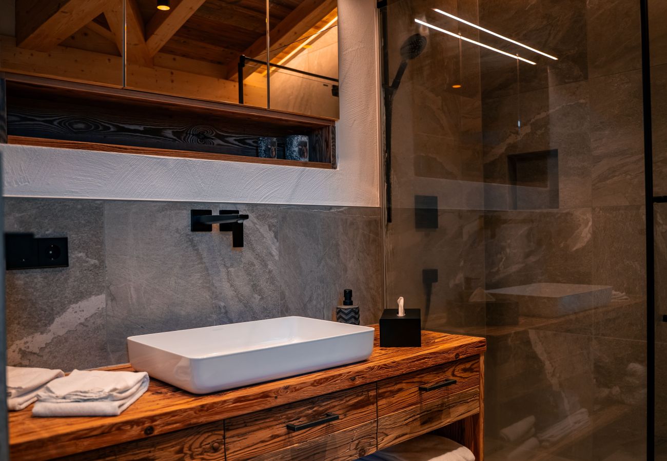 Apartment in Ried im Zillertal - Chalet WildRuh - Hirschen Suite
