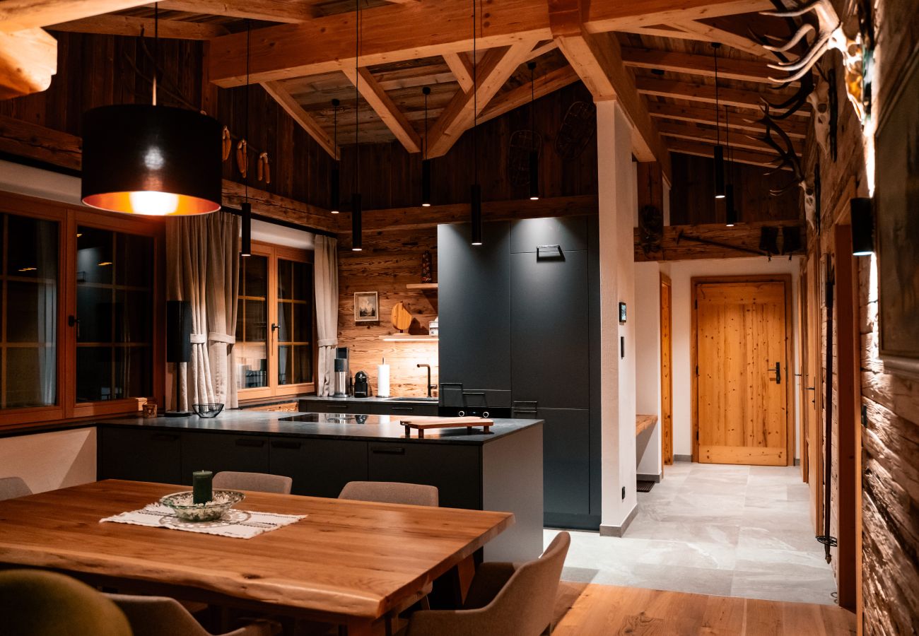 Apartment in Ried im Zillertal - Chalet WildRuh - Hirschen Suite