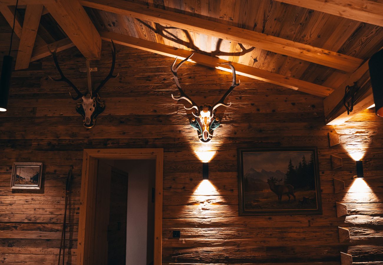Apartment in Ried im Zillertal - Chalet WildRuh - Hirschen Suite
