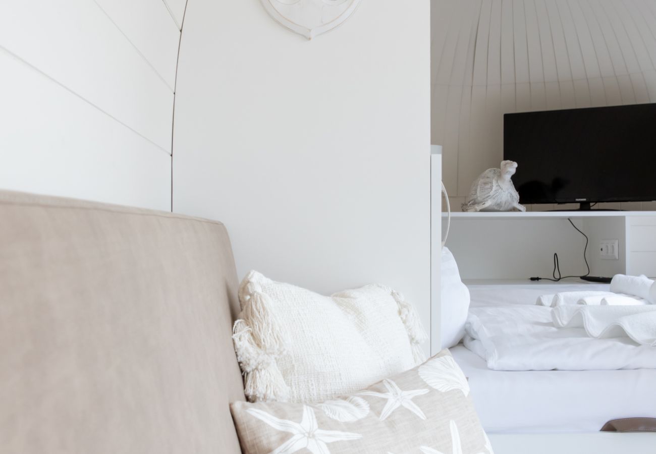 Mobile home in Niedere Börde - Igloos for 4 people - Jersleber See Camping & Adventure Resort