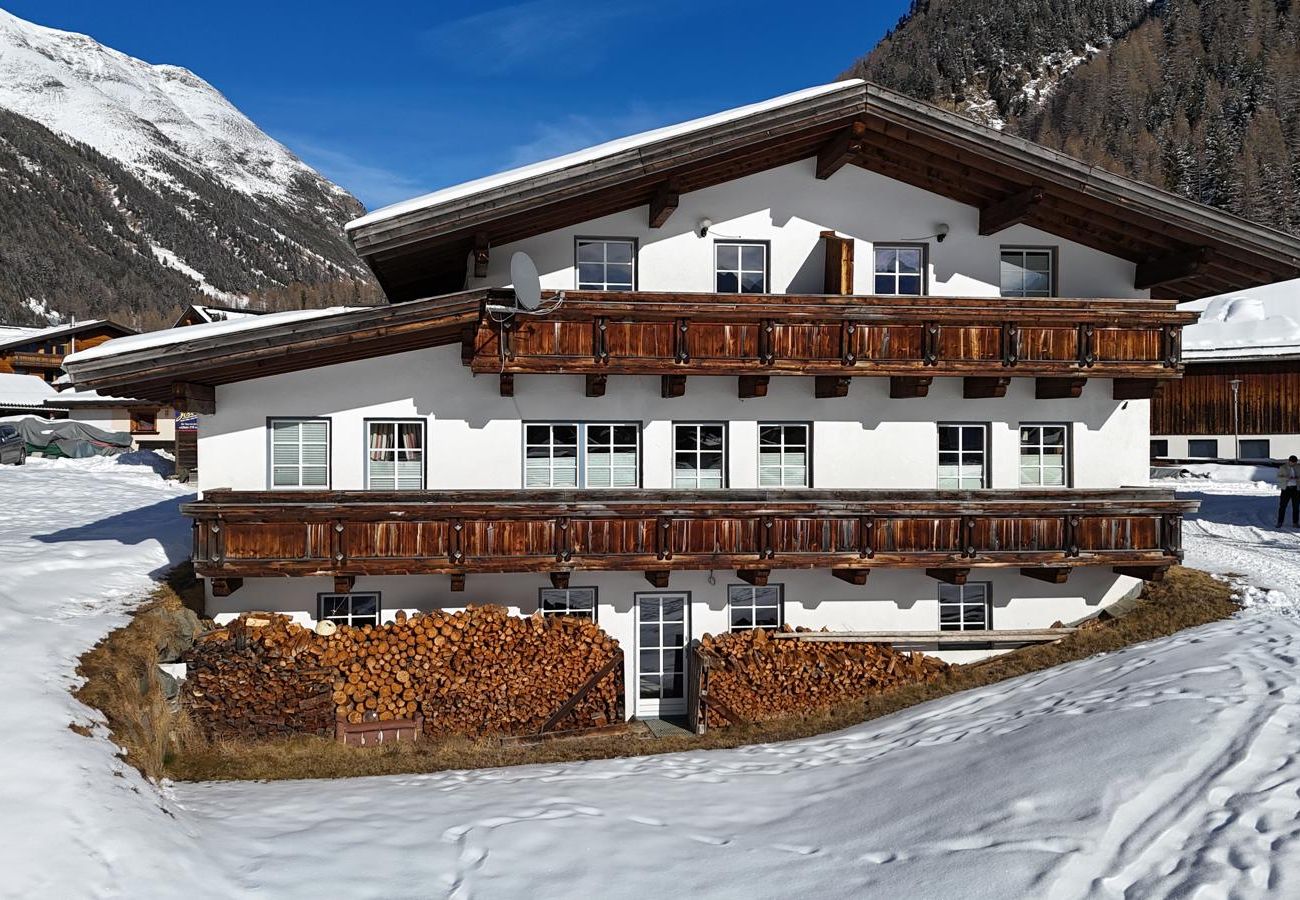 Apartment in Umhausen - Apartmenthaus Niederthai - Gipfelglück