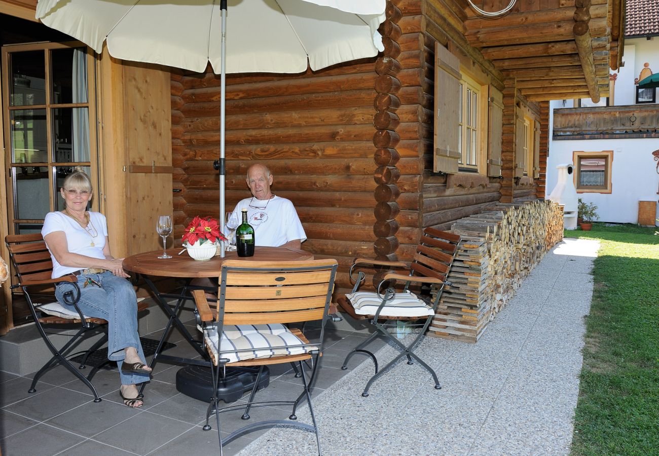 Blockhütte in Seefeld in Tirol - Blockhaus Schwalbennest - Am Skihügel