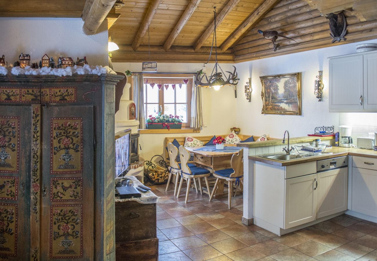 Blockhütte in Seefeld in Tirol - Blockhaus Schwalbennest - Am Skihügel