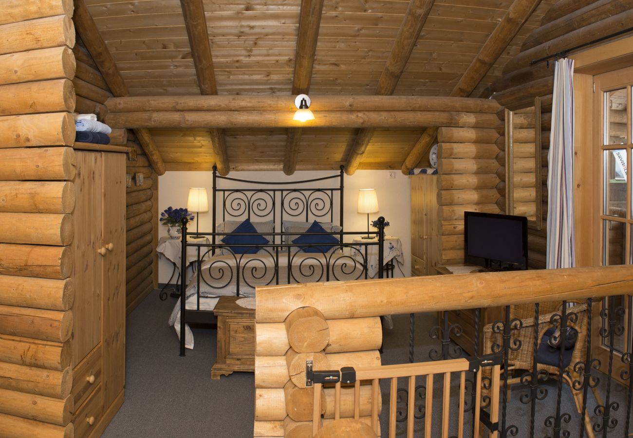 Blockhütte in Seefeld in Tirol - Blockhaus Schwalbennest - Am Skihügel