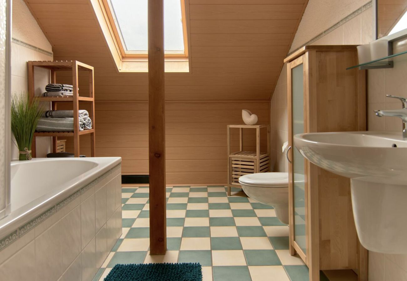 Ferienwohnung in Thale - Haus Freigeist - Wohnung zum Ortsblick