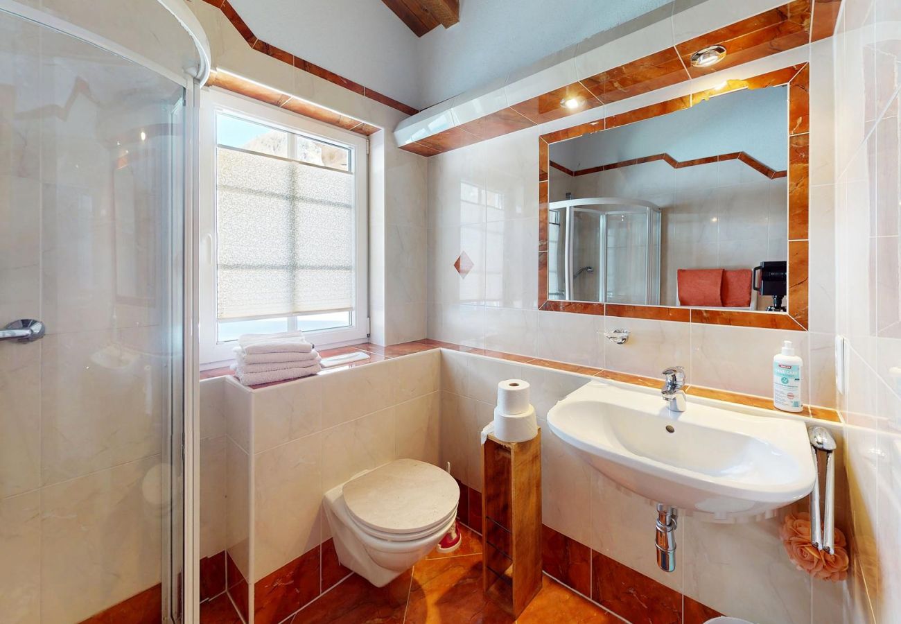 Ferienwohnung in Umhausen - Apartmenthaus Niederthai - Bergzauber