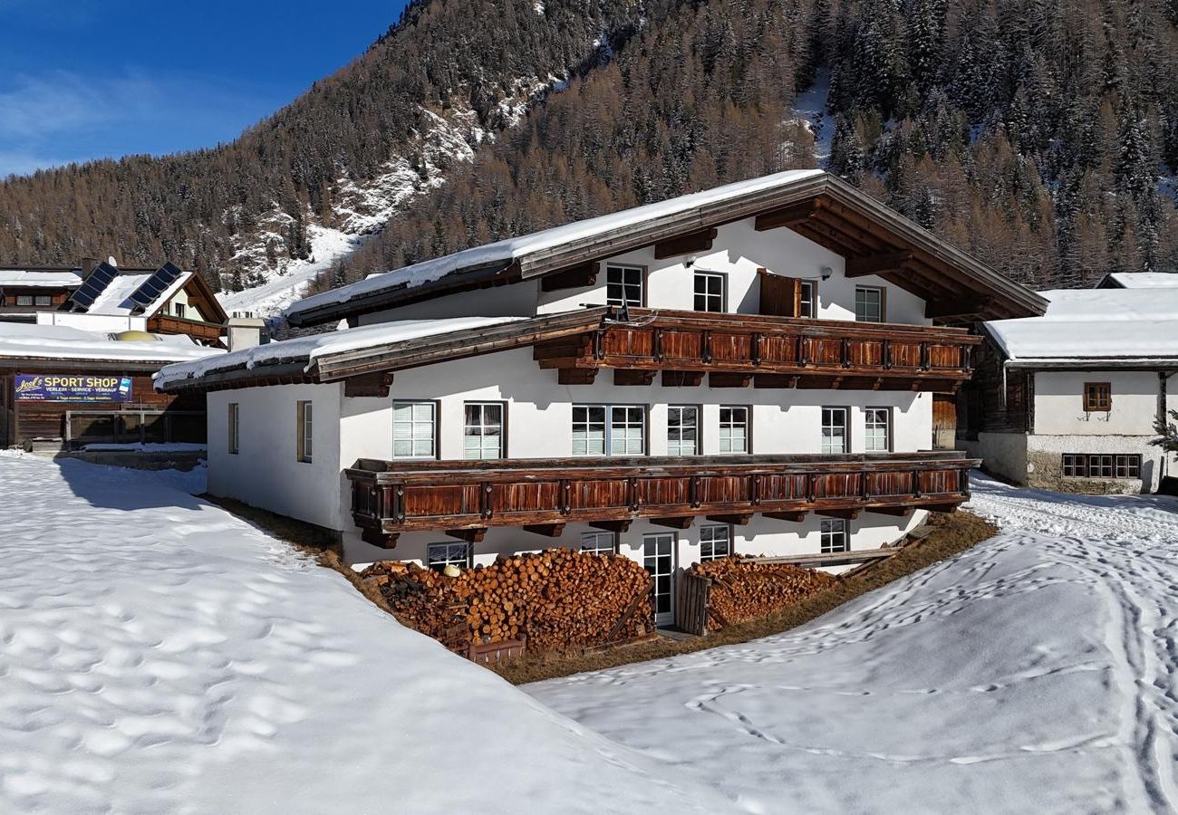 Ferienwohnung in Umhausen - Apartmenthaus Niederthai - Bergzauber