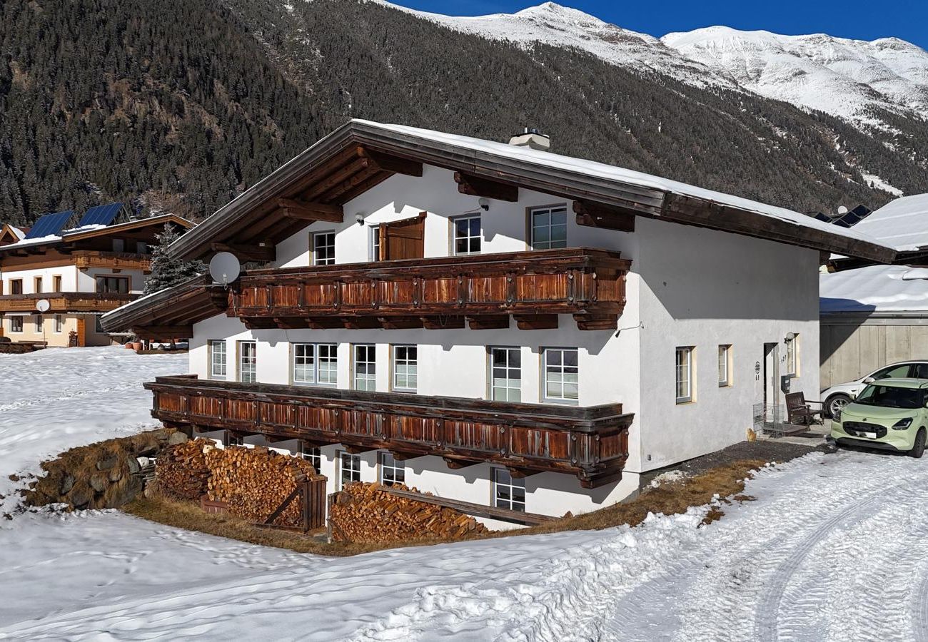 Ferienwohnung in Umhausen - Apartmenthaus Niederthai - Bergzauber